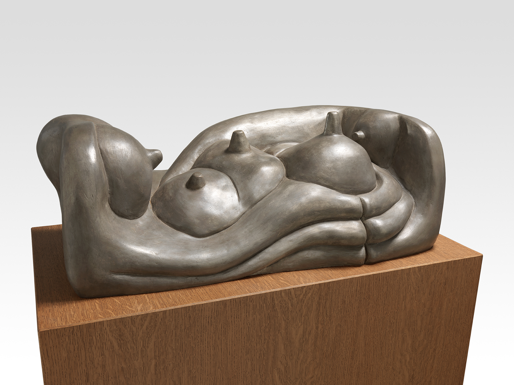 Louise Bourgeois's bronze sculpture Breasts and Blade