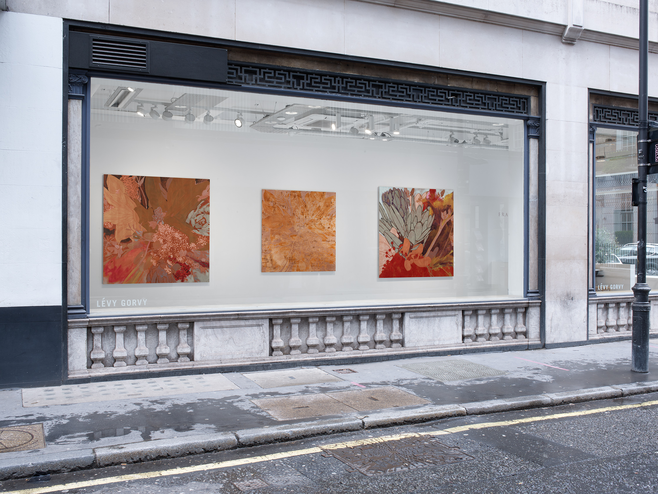 Installation view, Francesco Clemente: Winter Flowers, Lévy Gorvy, Albemarle Street, London, 2021. Photo: Stephen White